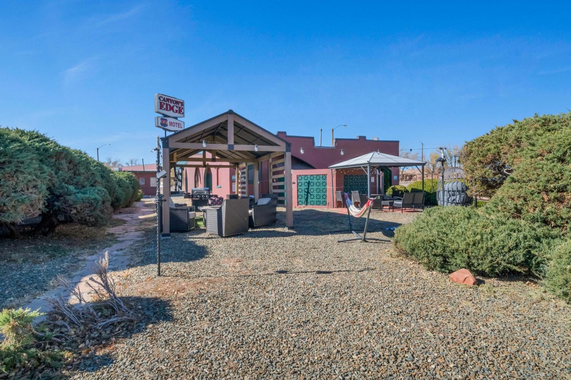 Canyon'S Edge Route 66 Motel Ash Fork Exterior photo